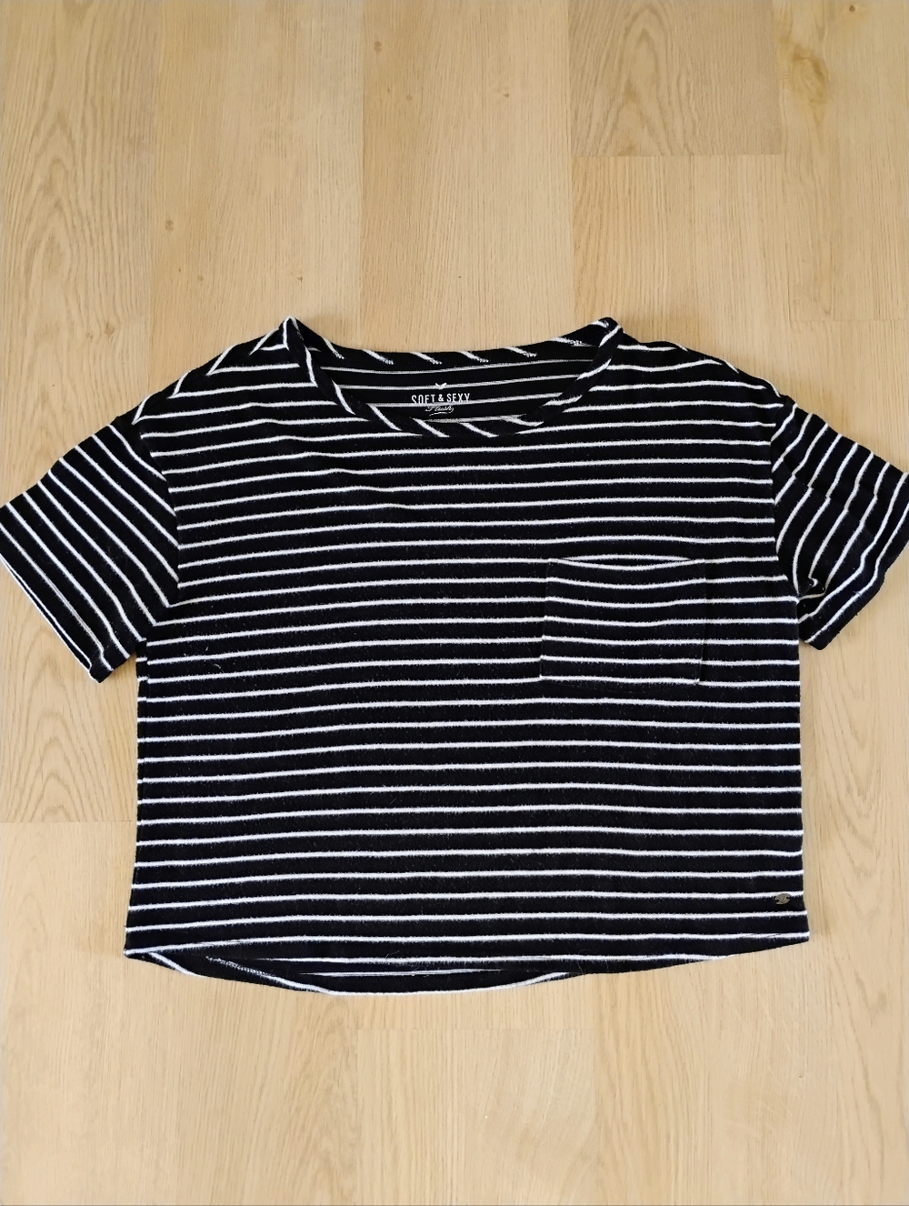 American Eagle Striped Black & White Crop Tee